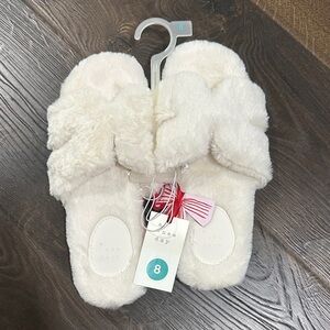 A New Day Kids' White Fuzzy Slippers